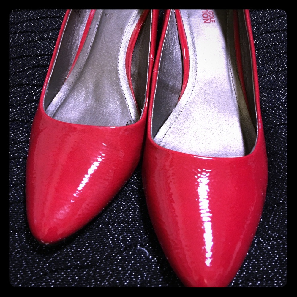 Red Kenneth Cole Reaction Heels